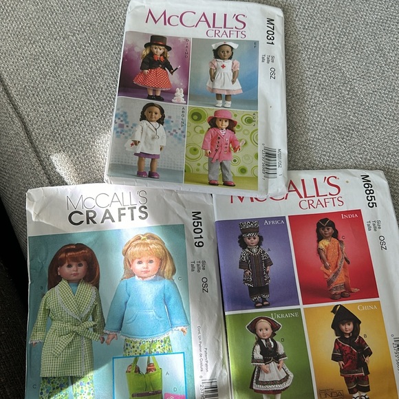 4 McCall’s doll clothes patterns - Picture 4 of 4